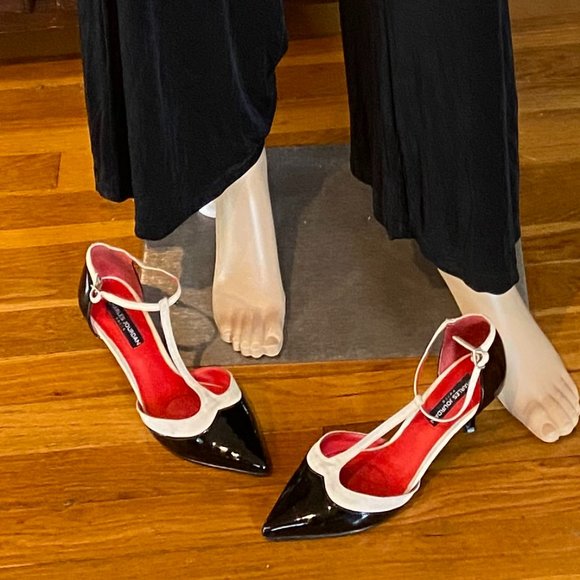 Charles Jourdan Shoes - Charles Jourdan Black Patent Leather/Cream Pointy Toe Heels SZ 6 1/2M